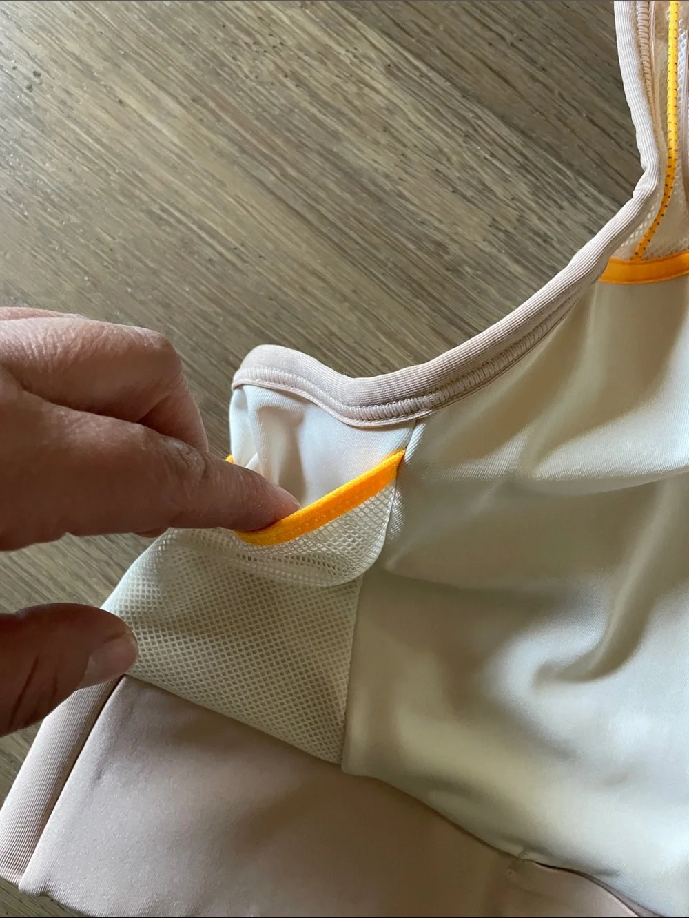 Nike Swoosh Icon Clash Women's Medium-Support Pocket Sports Bra Size Large